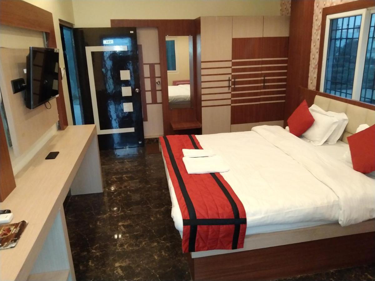 Hotel Delight Deluxe Pipra Dewās 外观 照片